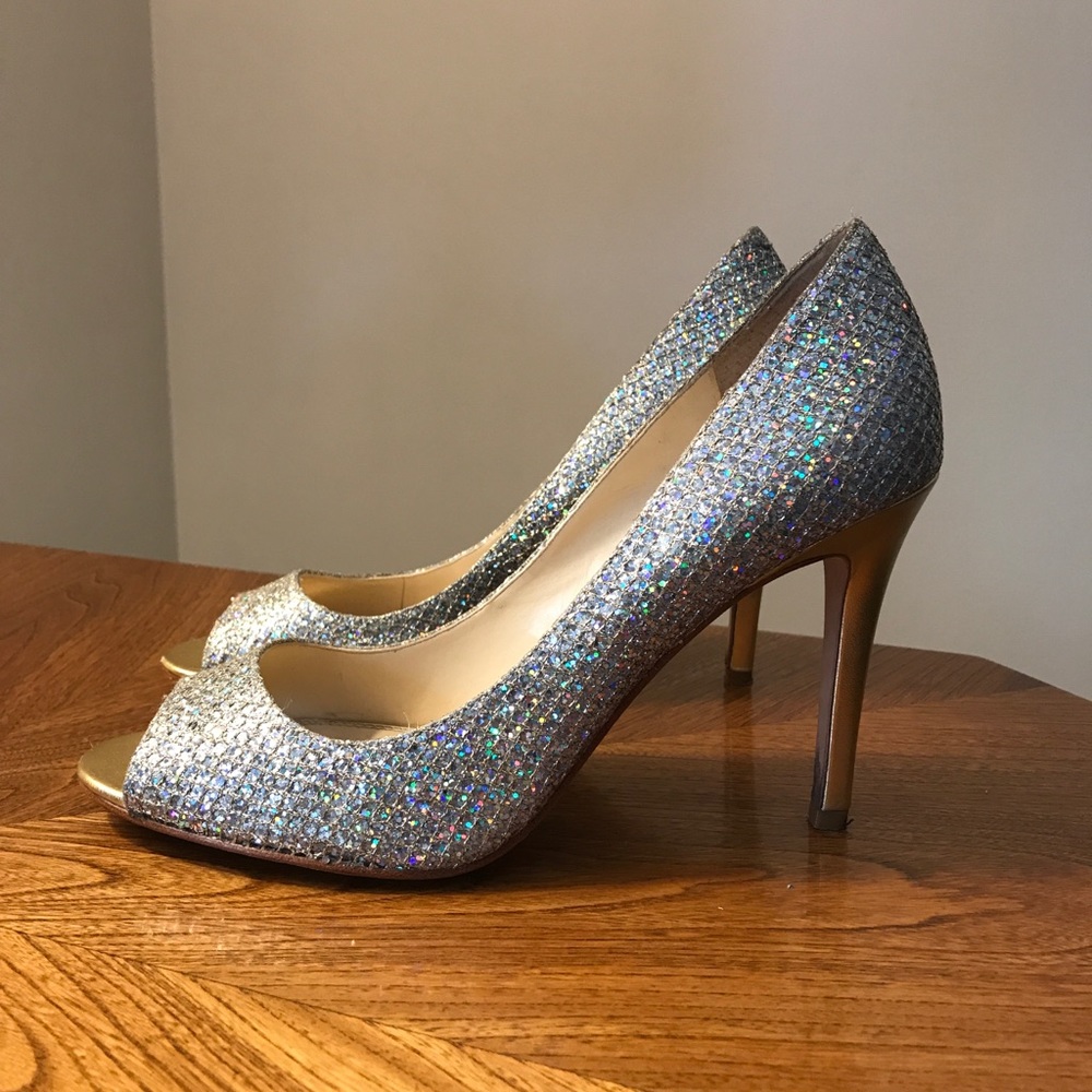 Sparkly designer pumps